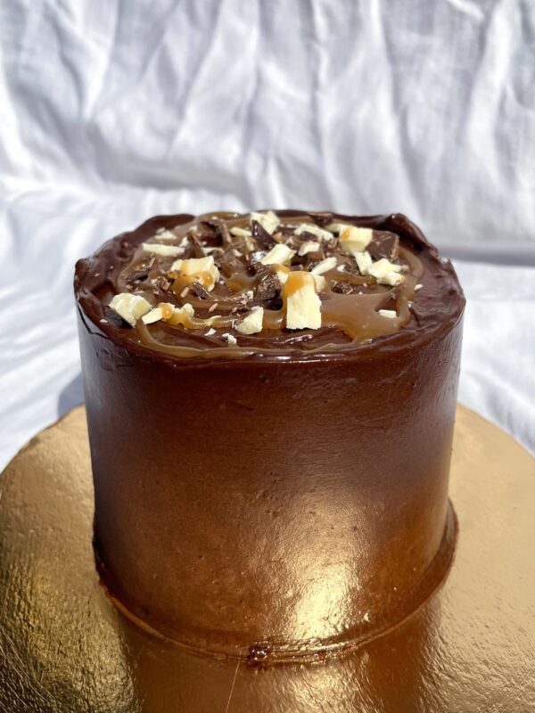 Azmud Bakehouse Cake Images