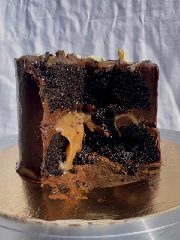 Azmud Bakehouse Cake Images